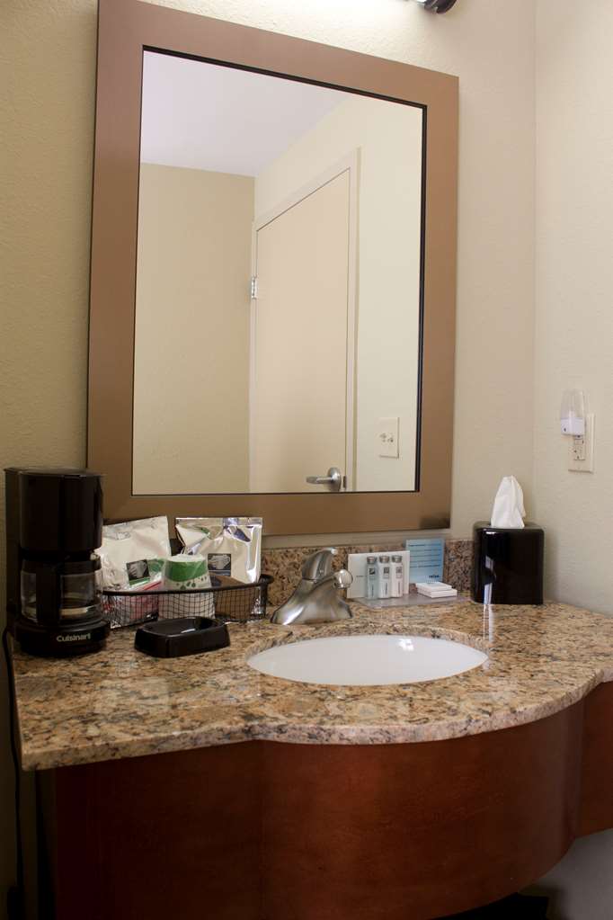 Hampton Inn Burlington Image