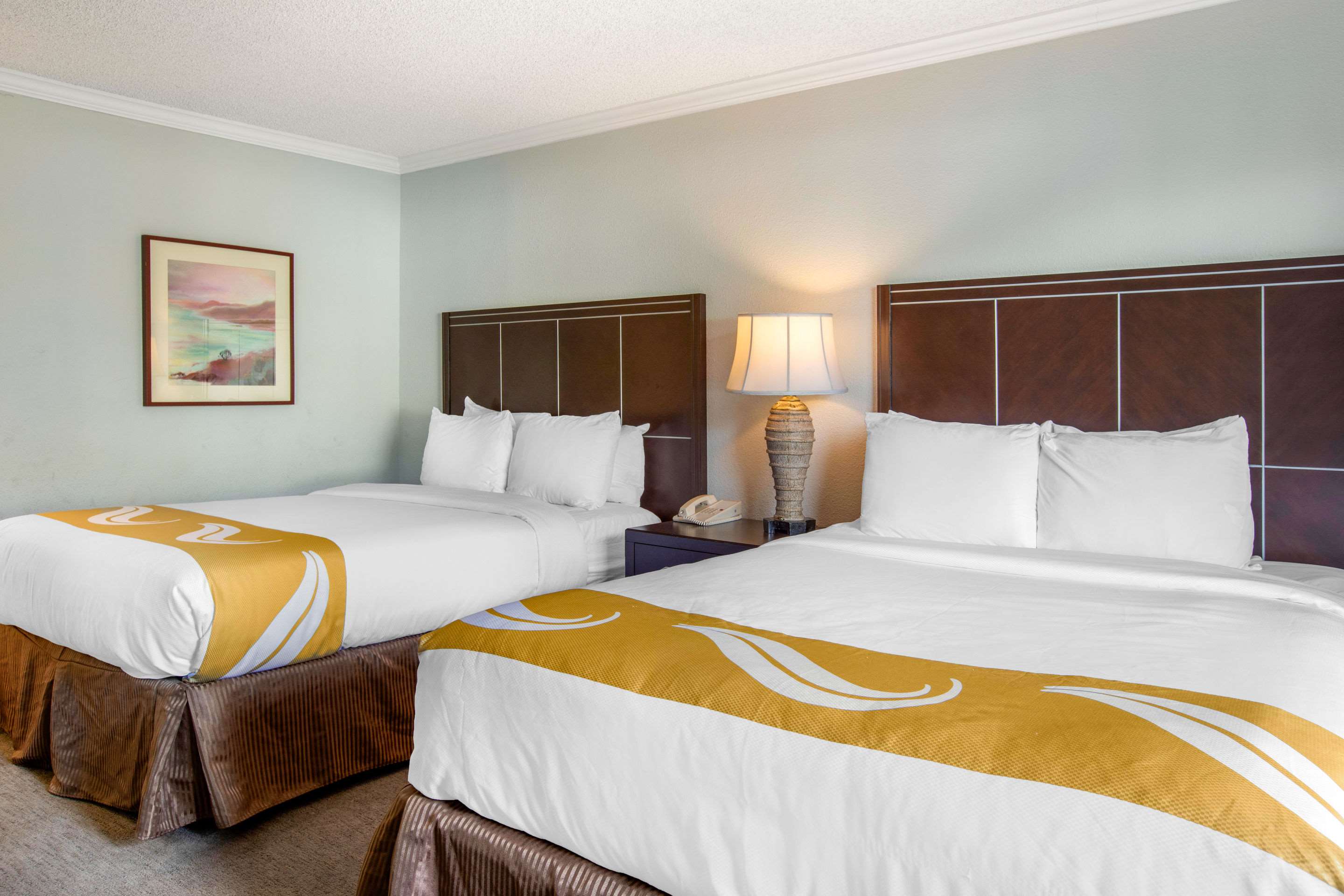 Quality Inn & Suites Buena Park Anaheim Photo