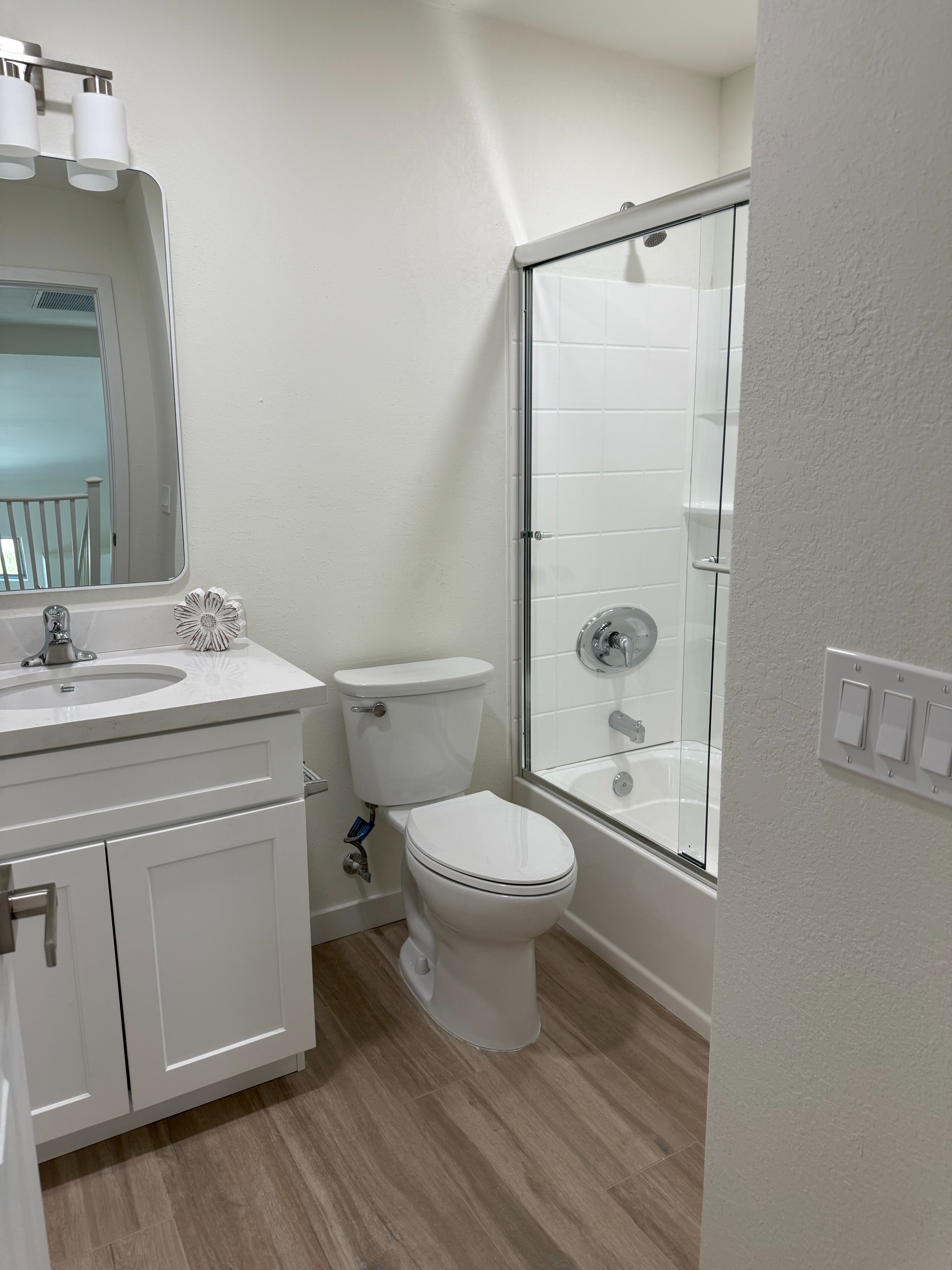 Shine Effect Cleaning Services Image