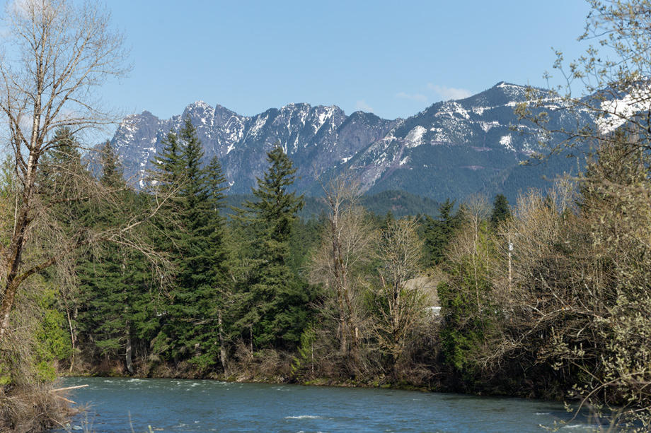 Launch your kayak into the Snoqualmie River thanks to the easy access across the street from the community entrance