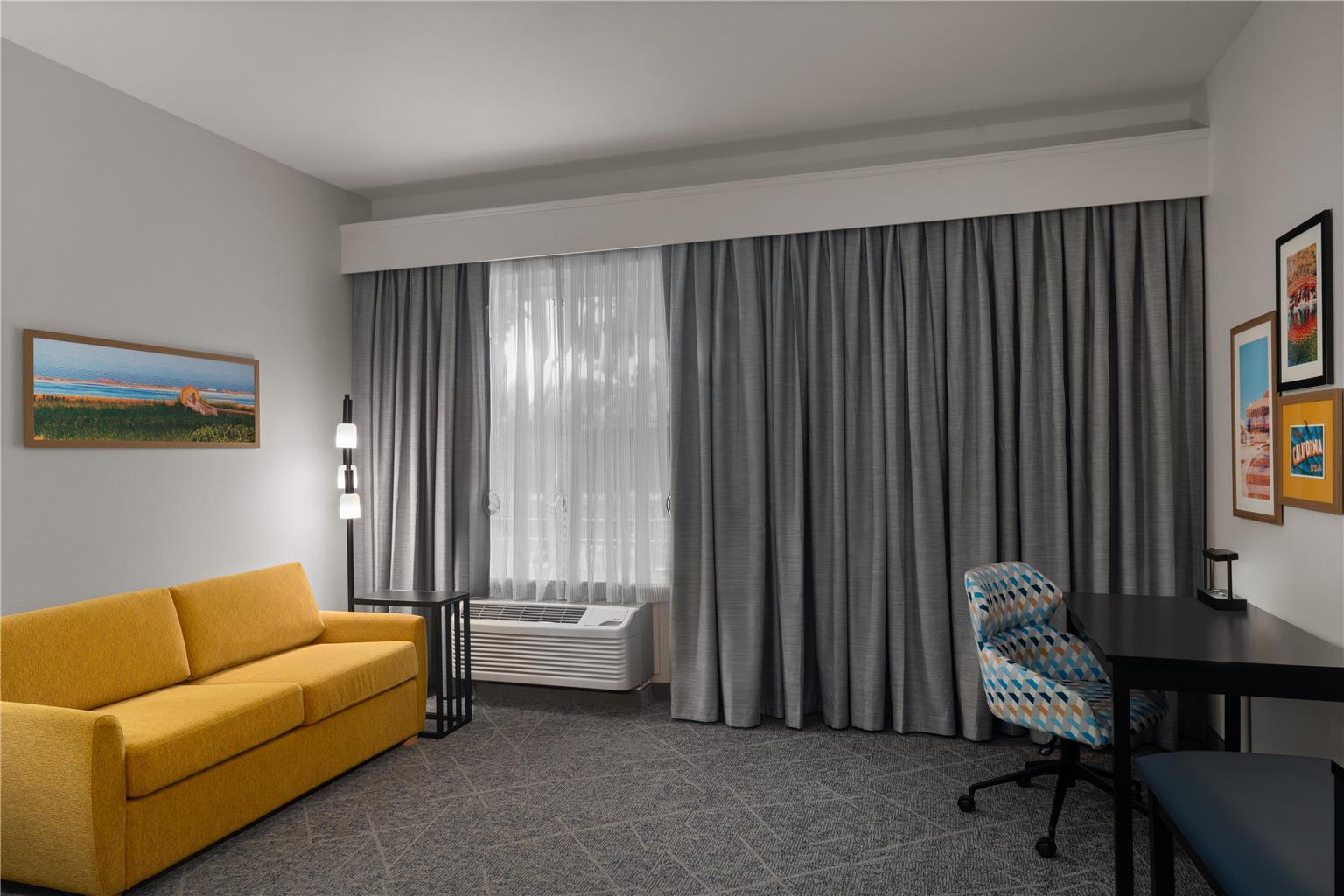 Hampton Inn & Suites Mountain View Image