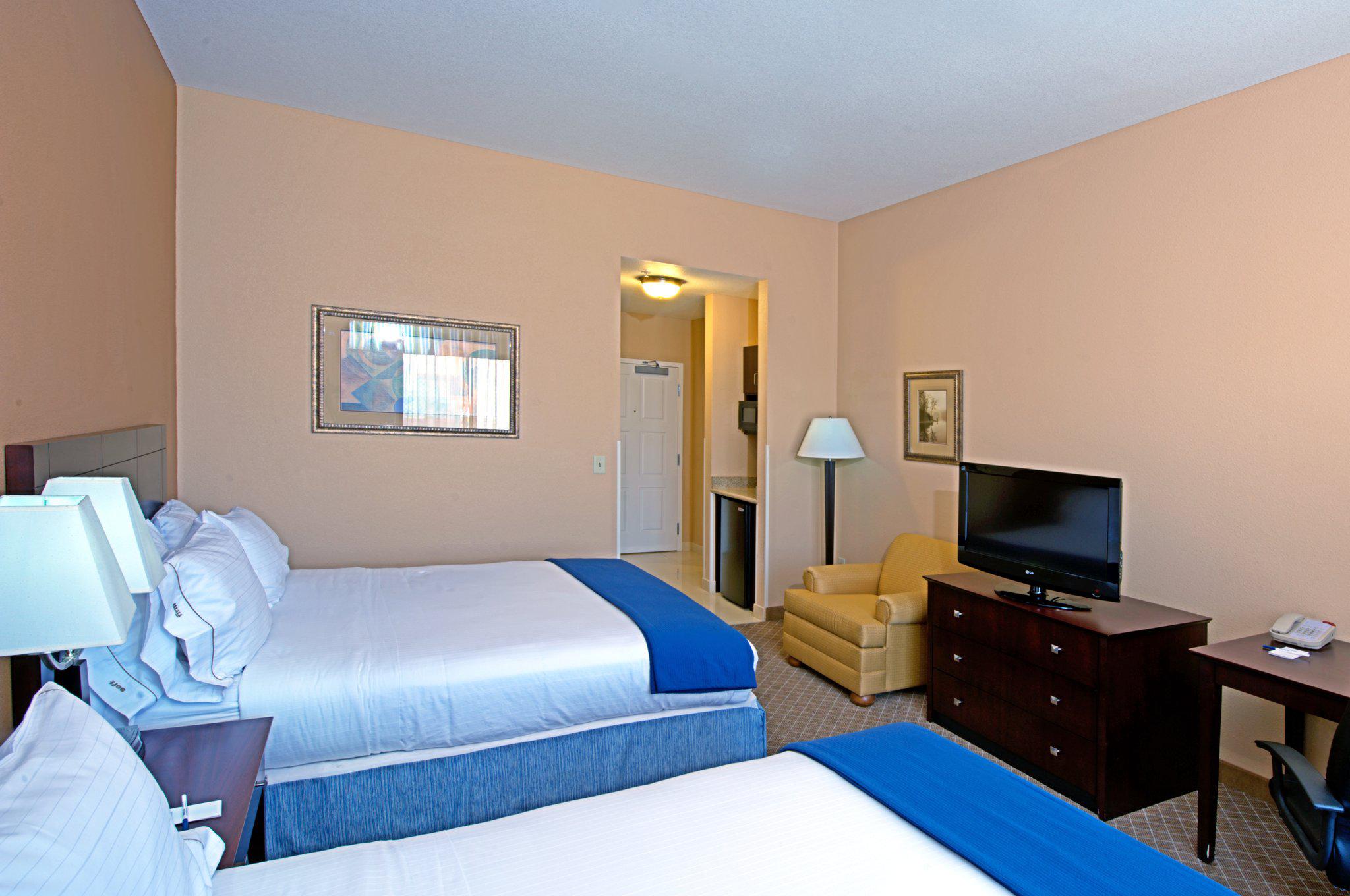 Holiday Inn Express & Suites Tucson Photo