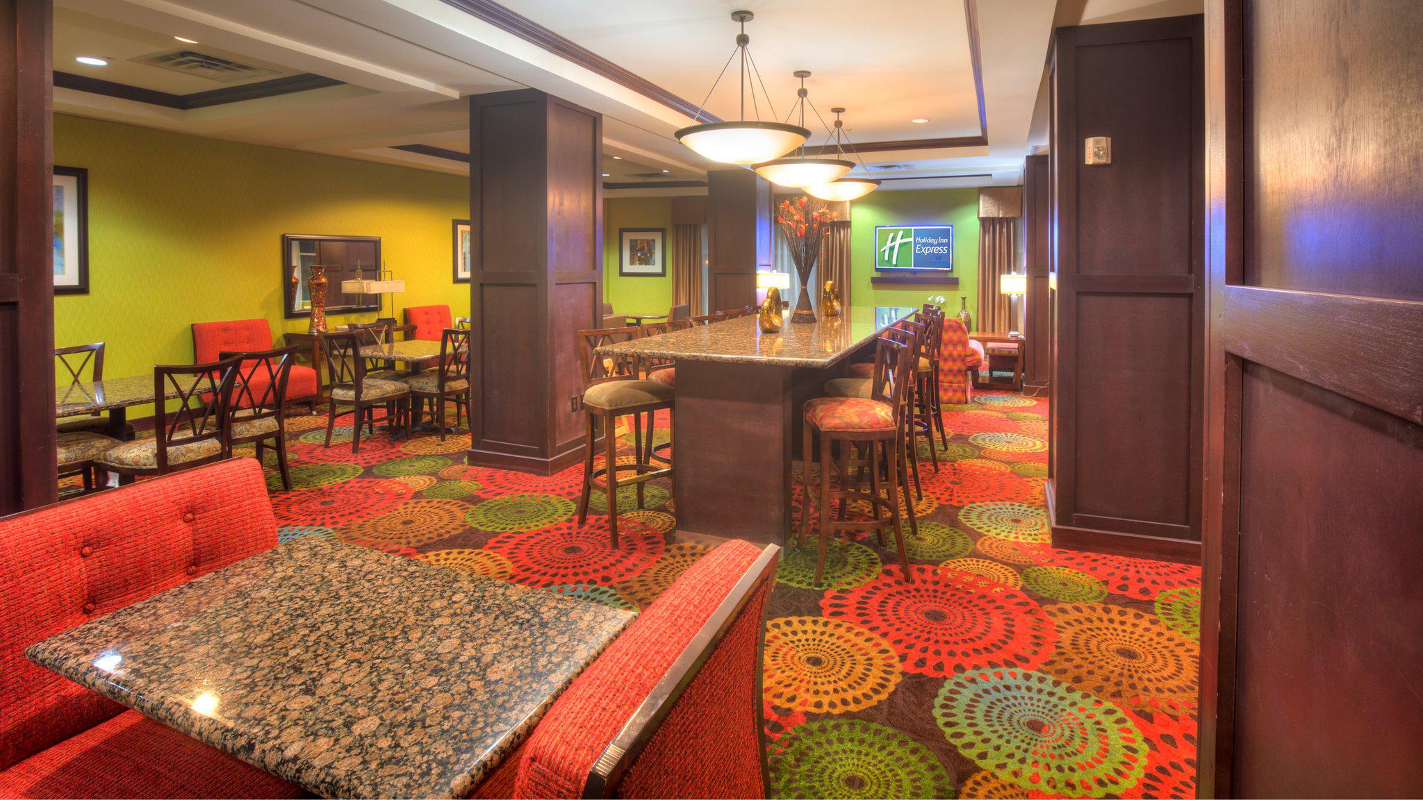 Holiday Inn Express & Suites Elk City Photo