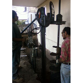 Golden West Engineering And Construction Logo