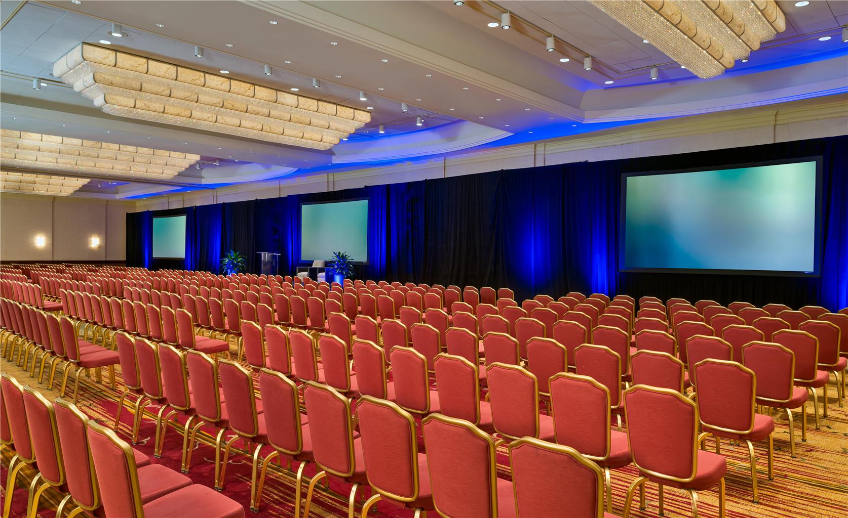 DoubleTree by Hilton Washington Dulles Airport Image