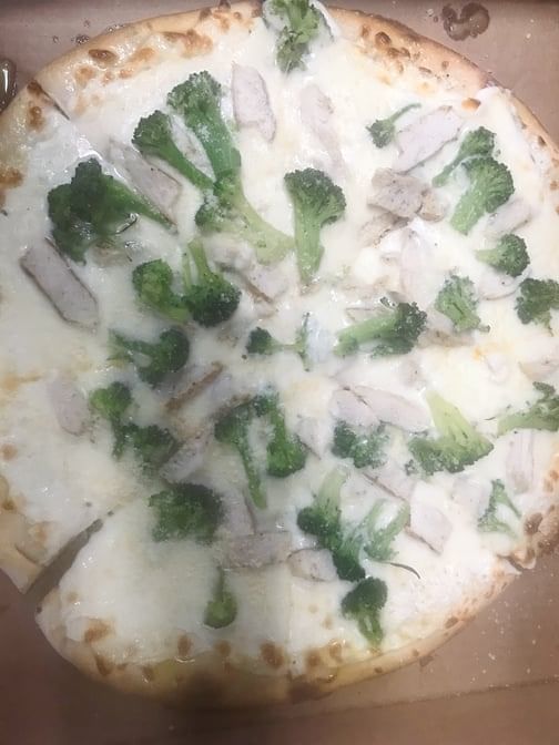 Broccoli Chicken Alfredo Pizza