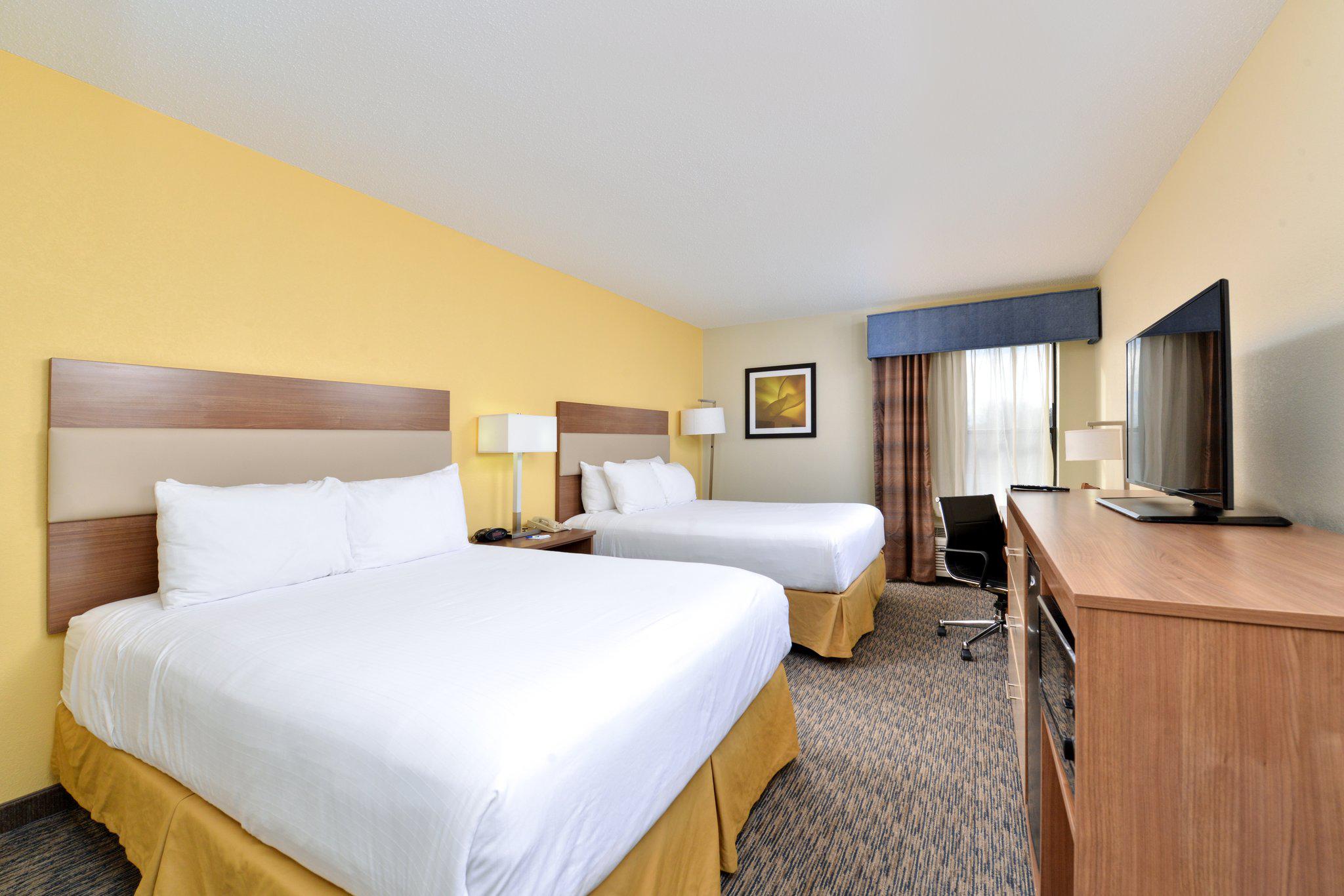 Holiday Inn Express Providence-North Attleboro Photo