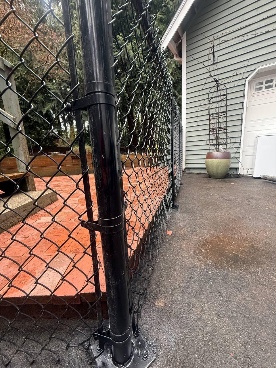 Tidy Beaver Fencing - Fence and Gate Contractor Image