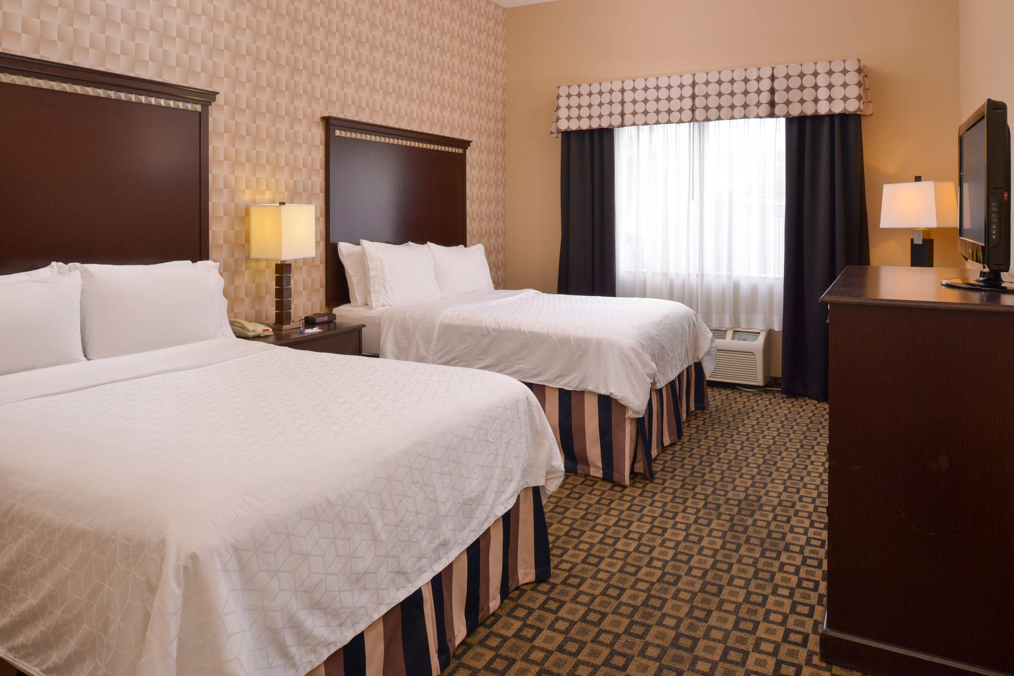 Holiday Inn Express & Suites Royse City - Rockwall Photo