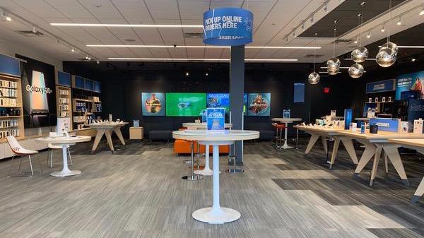 AT&T Store Photo