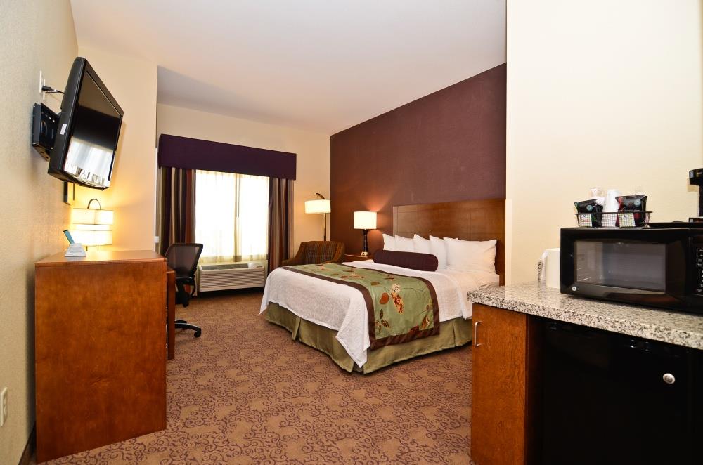 Best Western Plus Carousel Inn & Suites Photo