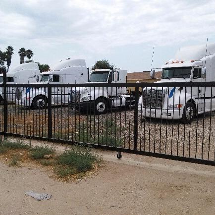 Beltran Truck Auto Sale Logo