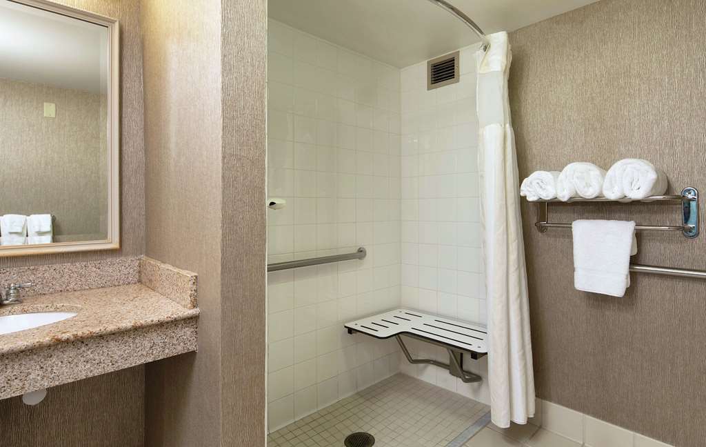 Hilton Garden Inn Auburn Riverwatch Image