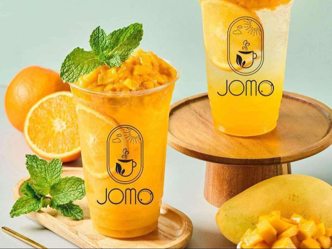 Mango Bellini Refresher (with Mango Pop)