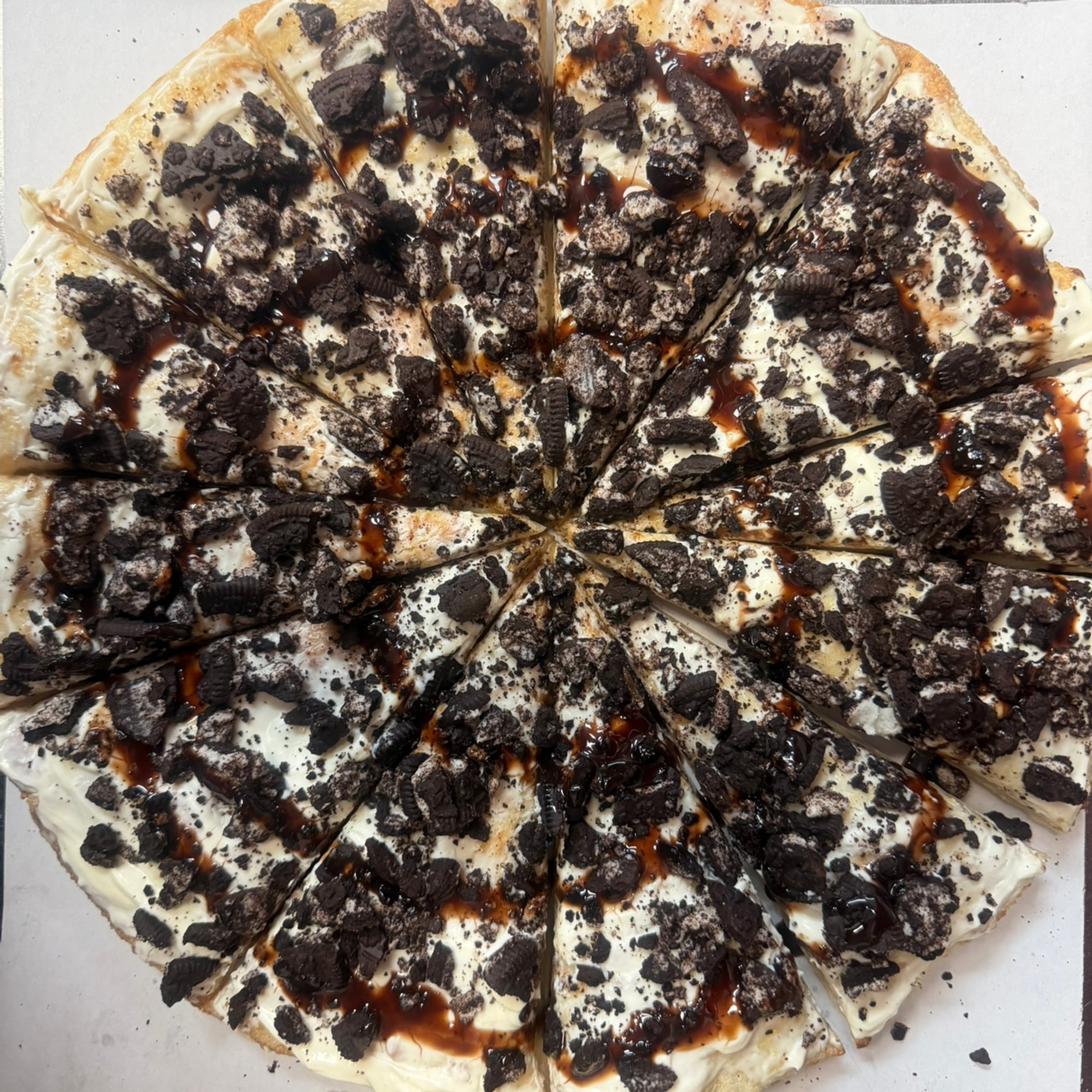 Oreo Dessert Pizza