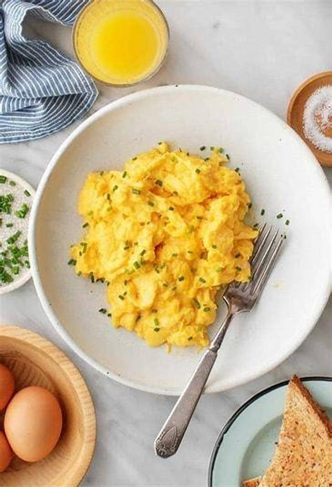 2 Eggs