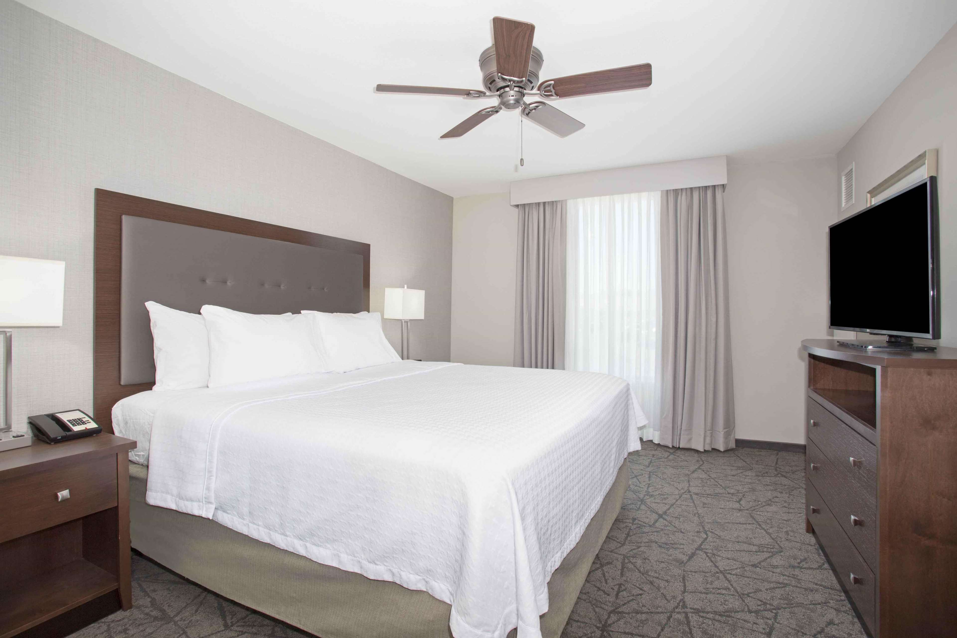 Homewood Suites by Hilton Las Vegas City Center Photo