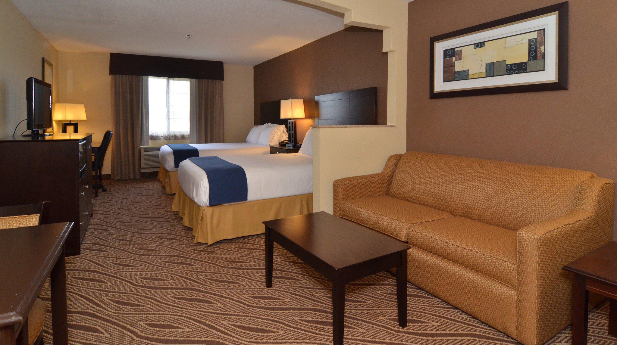 Holiday Inn Express & Suites San Antonio-Airport North Photo