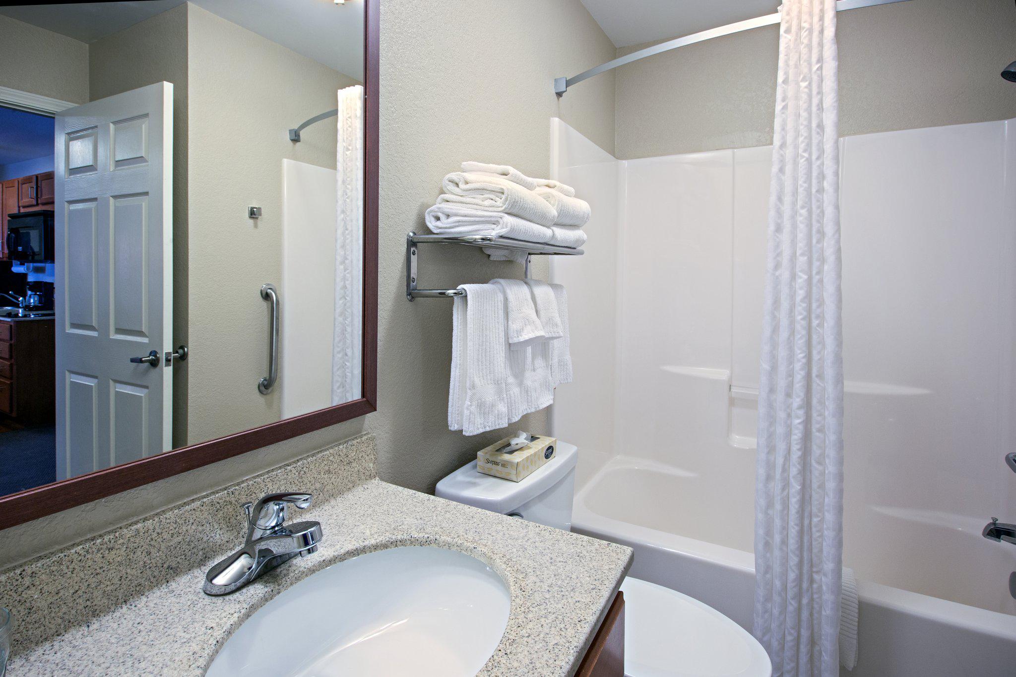 Candlewood Suites Indianapolis Northwest Photo