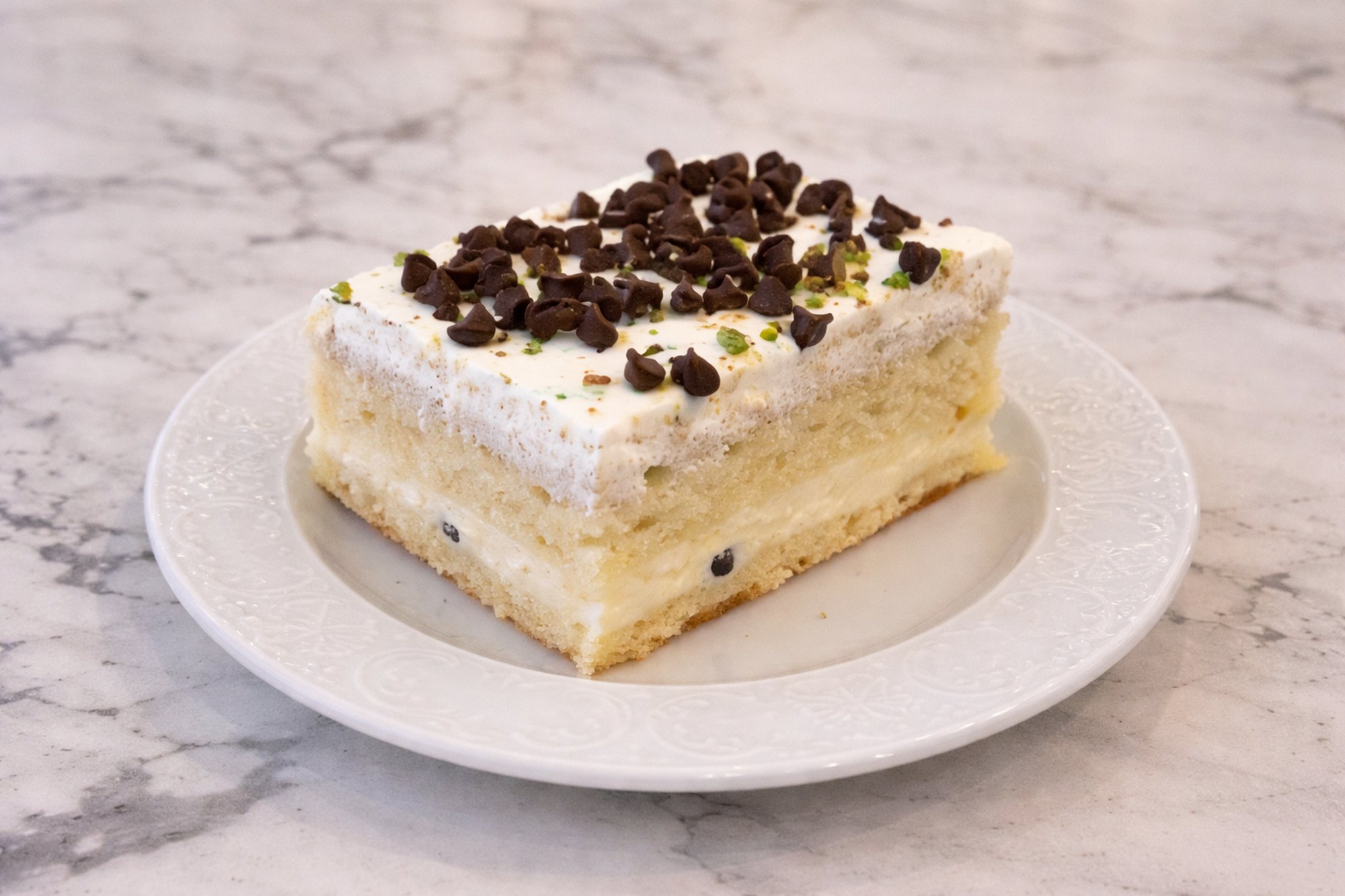 Cannoli Cake