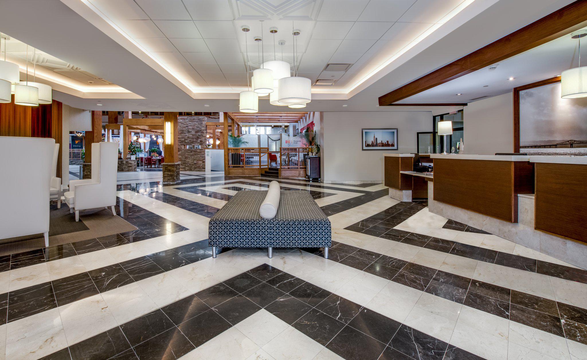 Crowne Plaza Suffern-Mahwah Photo