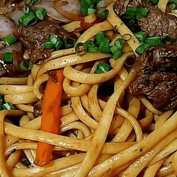 Tallarin Saltado