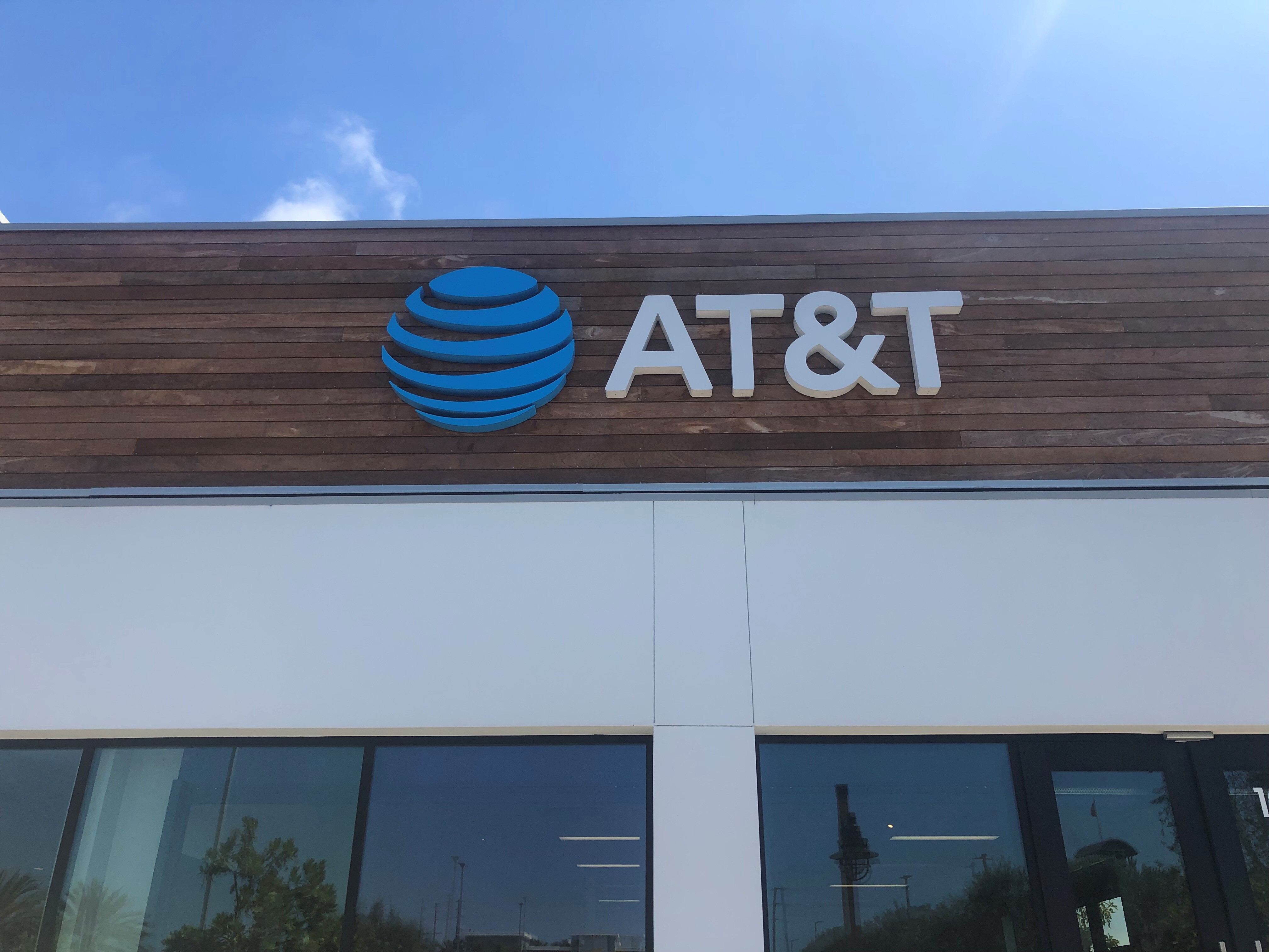 AT&T Store Photo