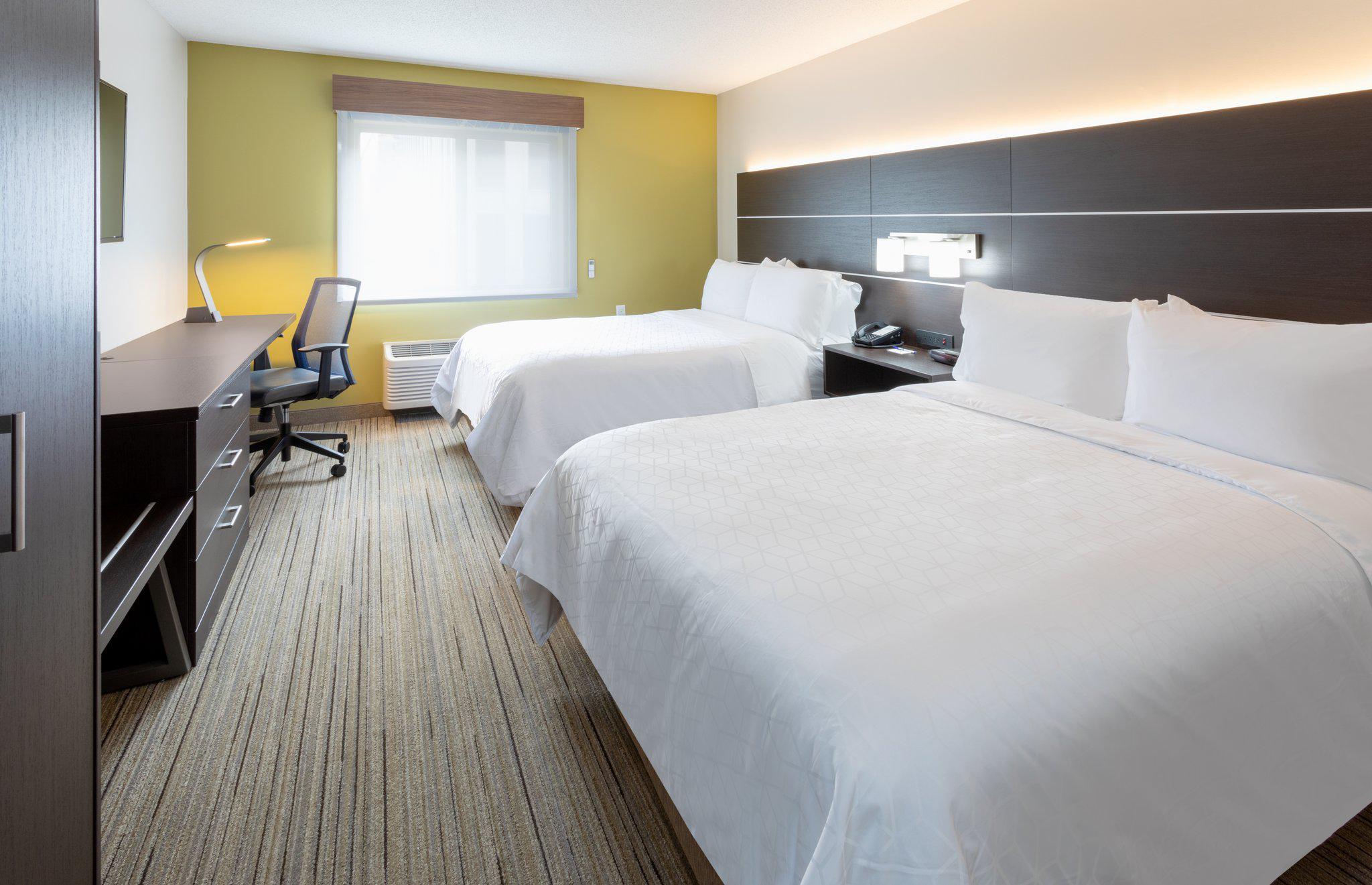 Holiday Inn Express & Suites Minneapolis-Dwtn (Conv Ctr) Photo