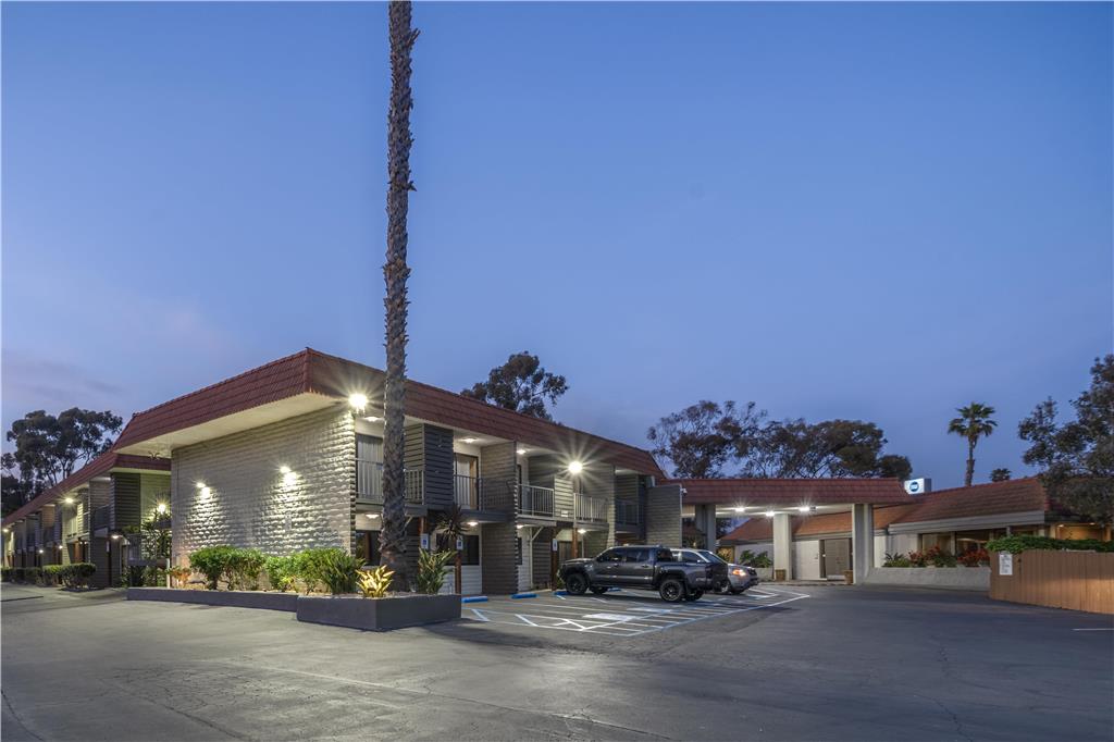 Best Western Oceanside Inn Image