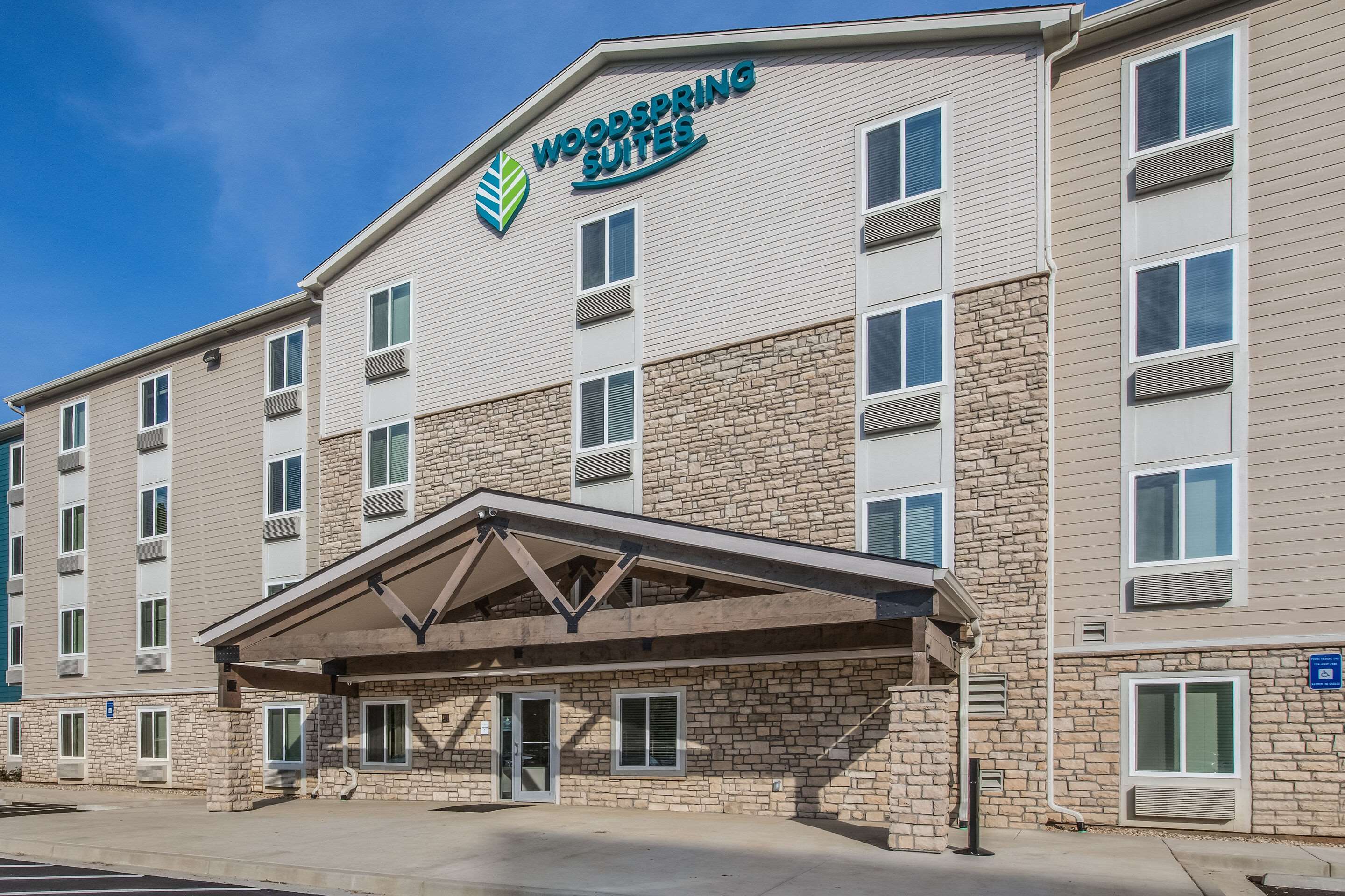 WoodSpring Suites Atlanta McDonough Photo