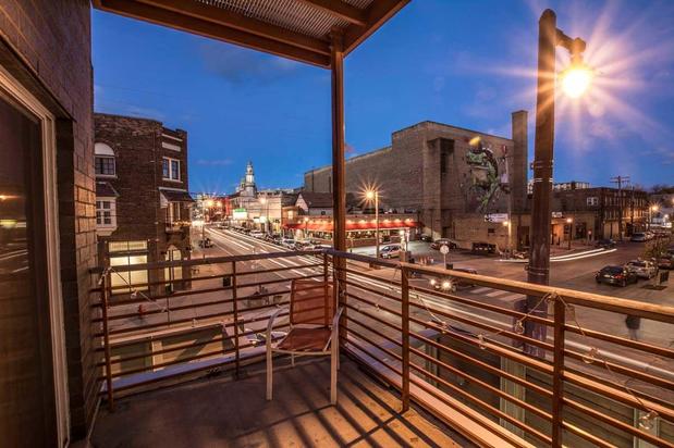 Images Latitude Apartments