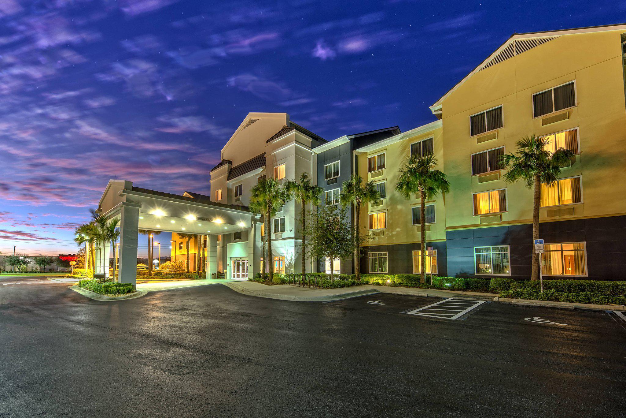 Fairfield Inn & Suites by Marriott Naples Photo