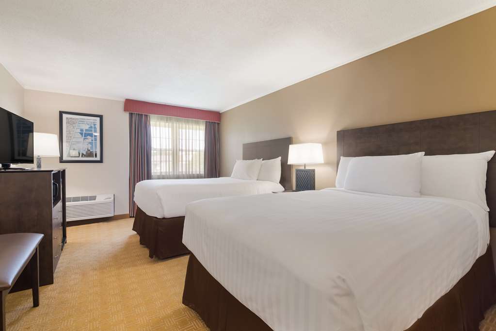 Best Western University Inn Image