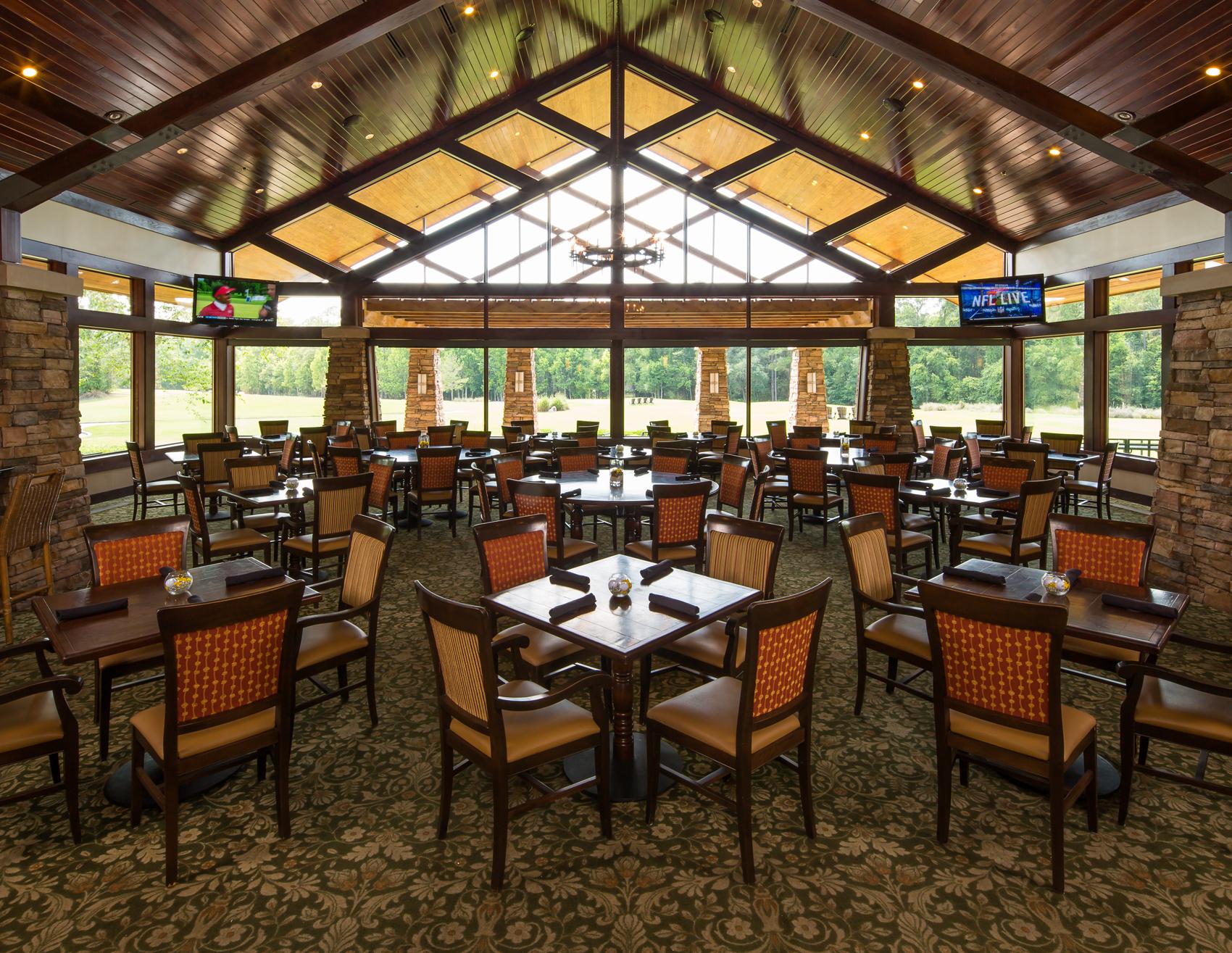 King & Bear Golf Course Image