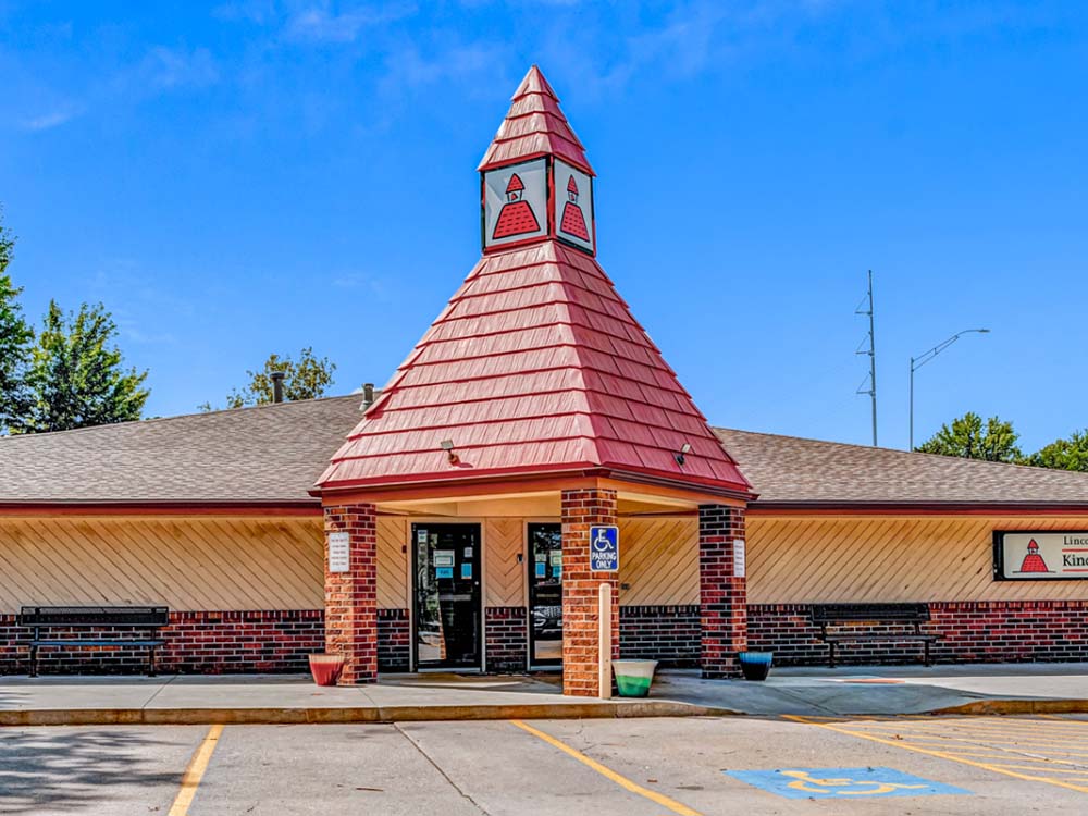 Pioneers Boulevard KinderCare