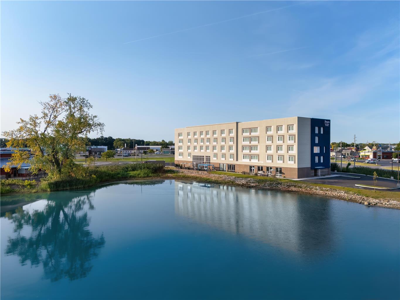 Hampton Inn and Suites by Hilton Port Clinton Catawba Island Image