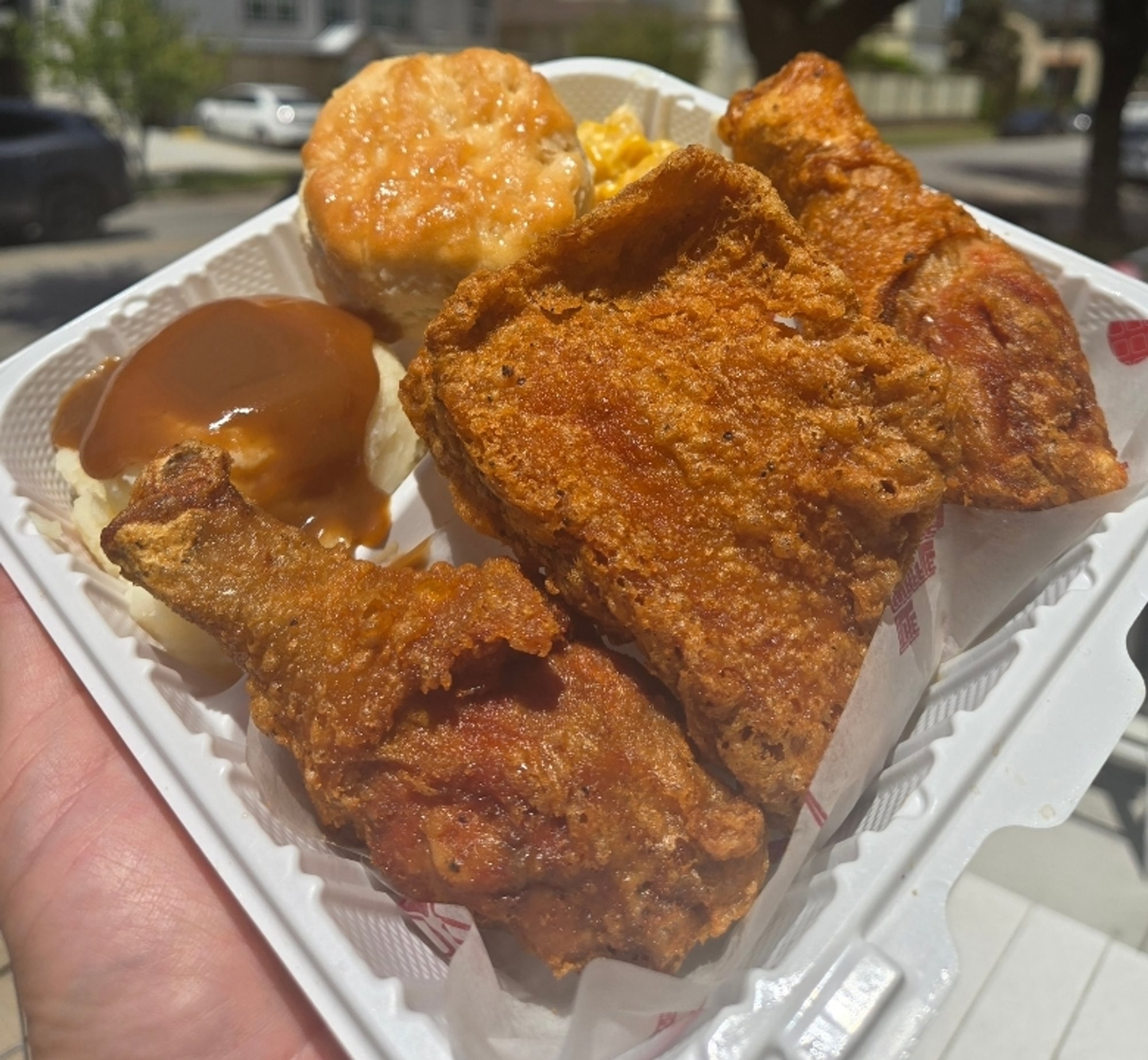 Phil's Chicken Box (3 Piece Dark) (Drink)