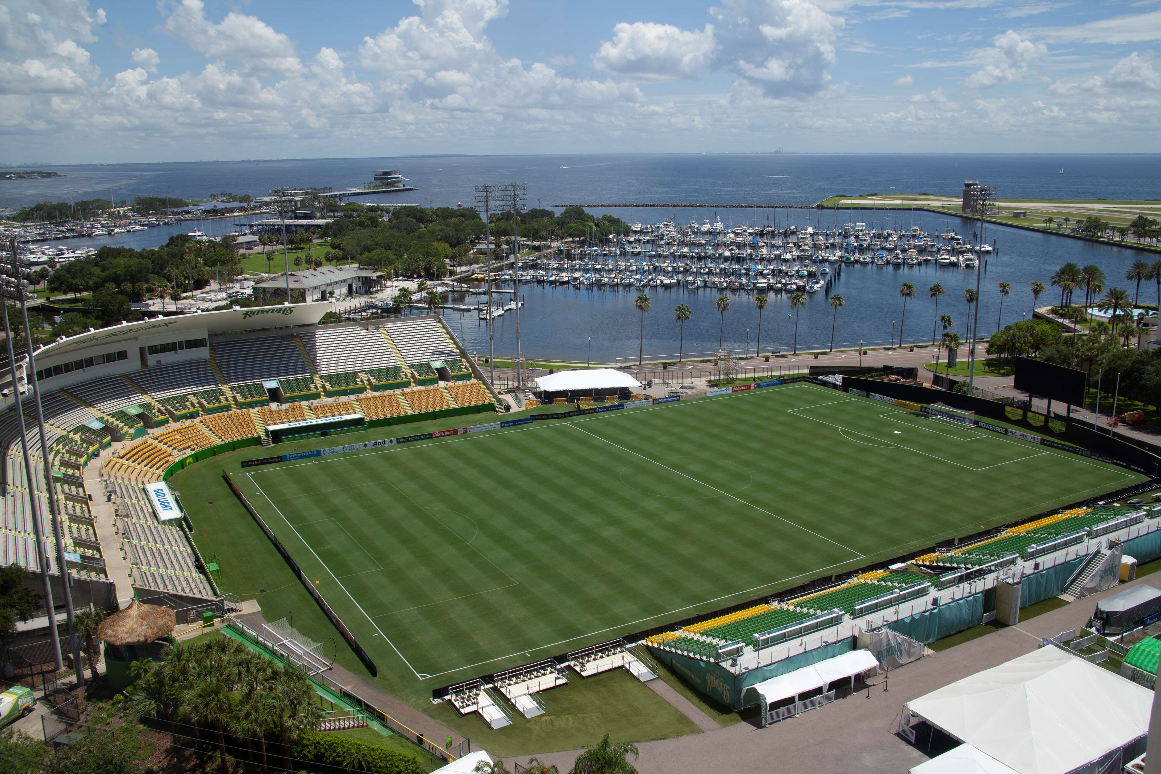 Hilton St. Petersburg Bayfront, 333 1st St SE, Saint Petersburg, FL