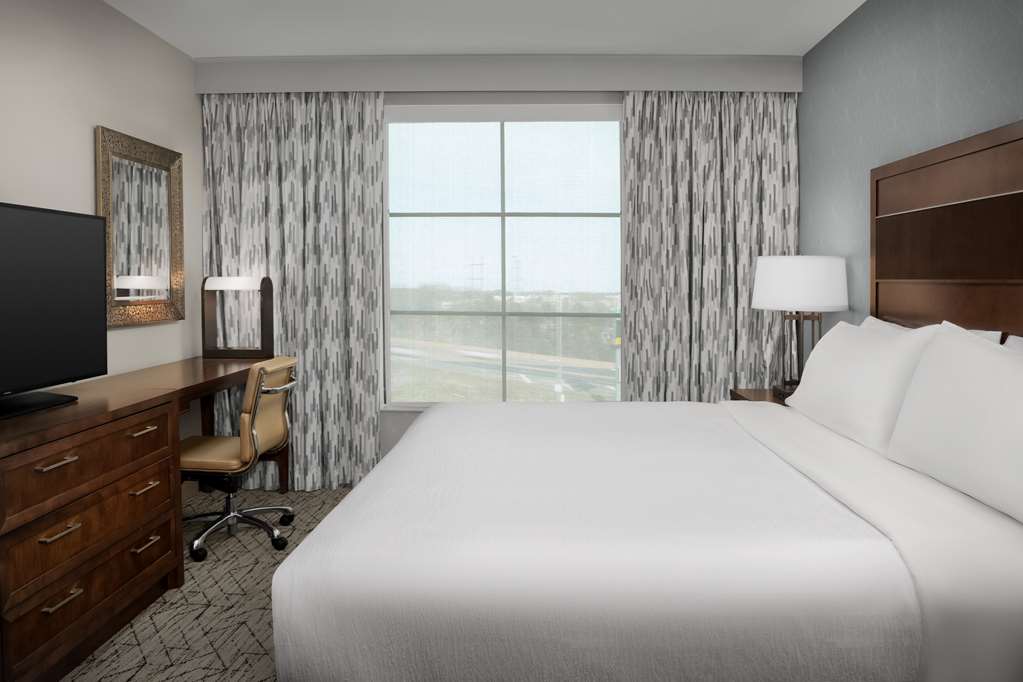 Embassy Suites by Hilton Springfield Image