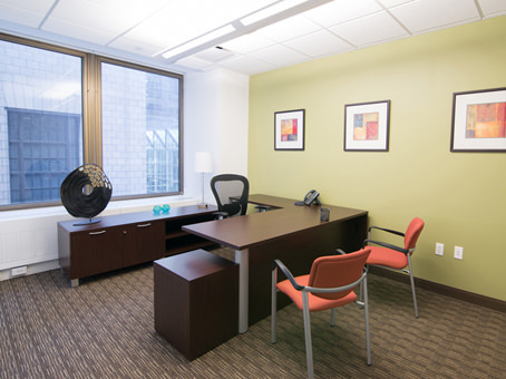 Regus - New York, New York City - 555 Madison Avenue Photo