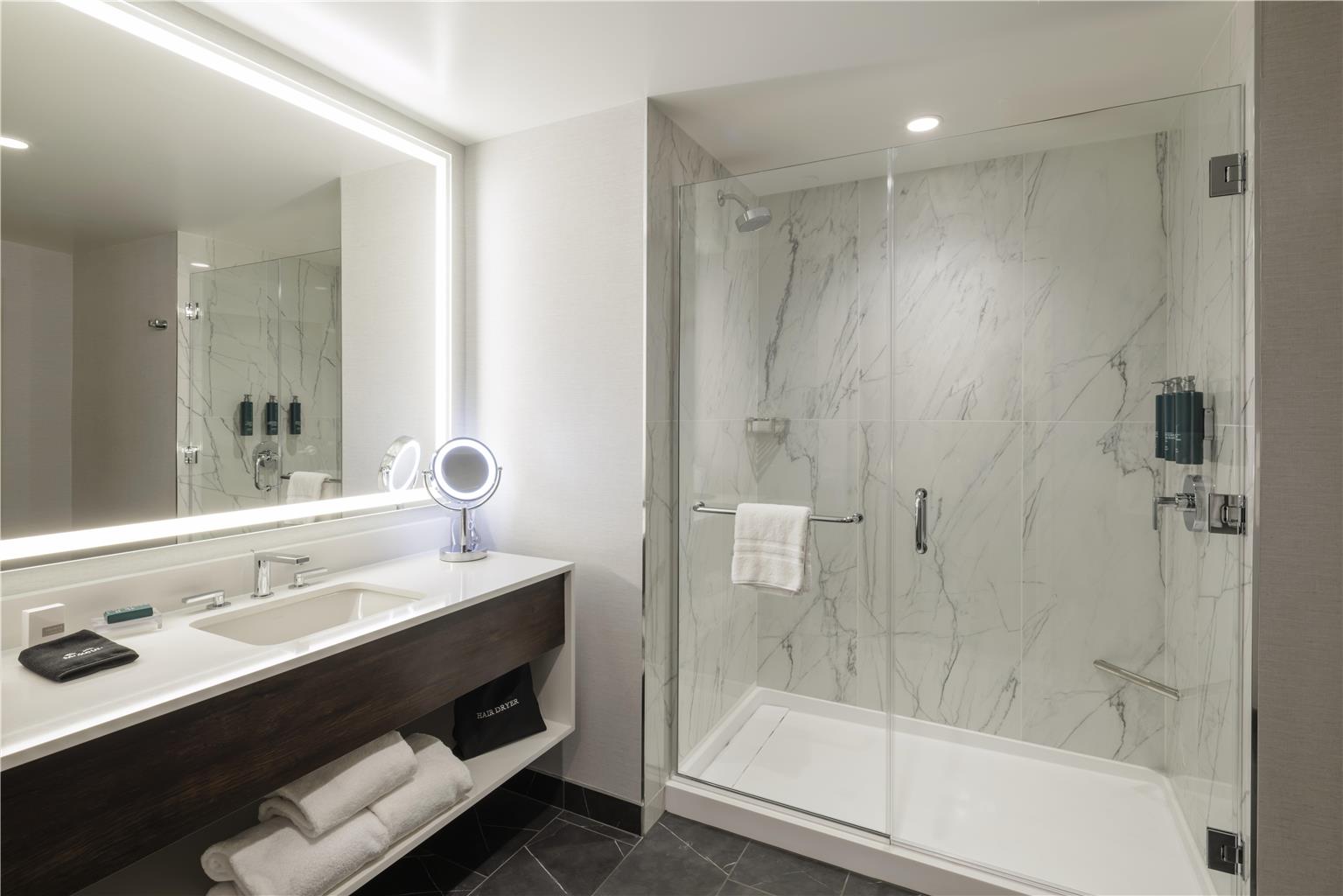 Hilton Arlington Rosslyn The Key Image