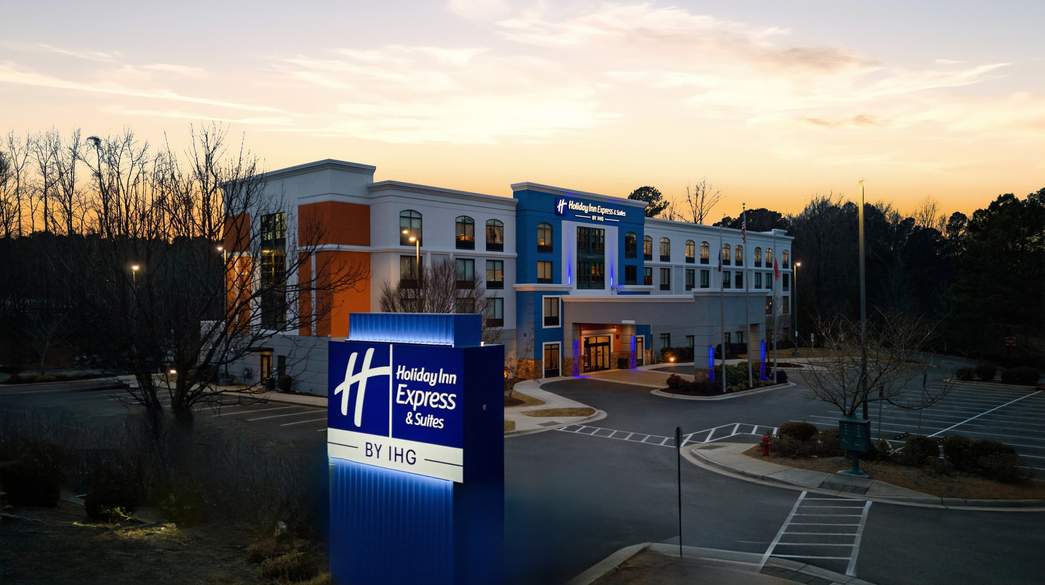 Holiday Inn Express & Suites Raleigh West - Lenovo Center by IHG Image