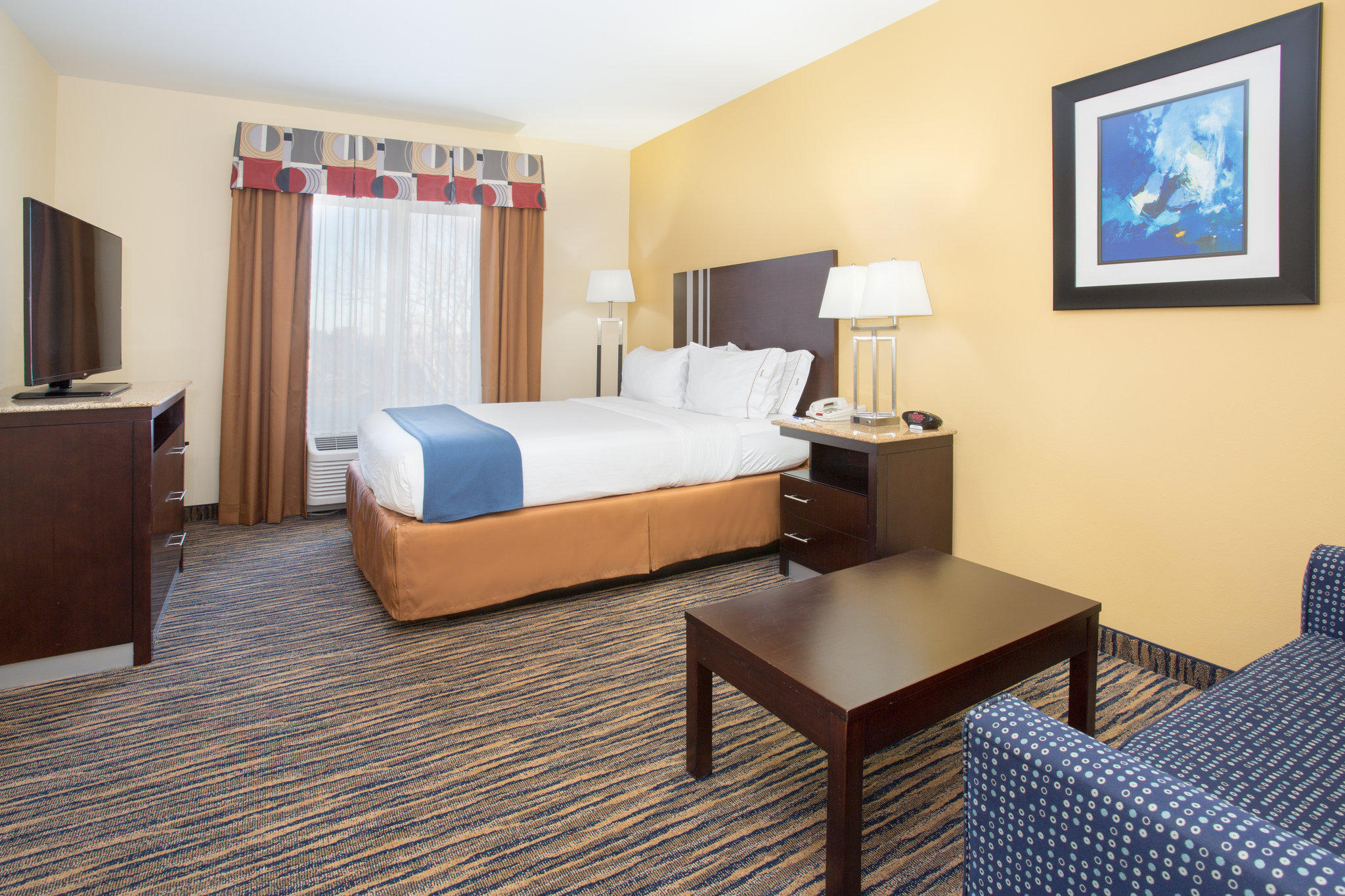 Holiday Inn Express & Suites Denver North - Thornton Photo