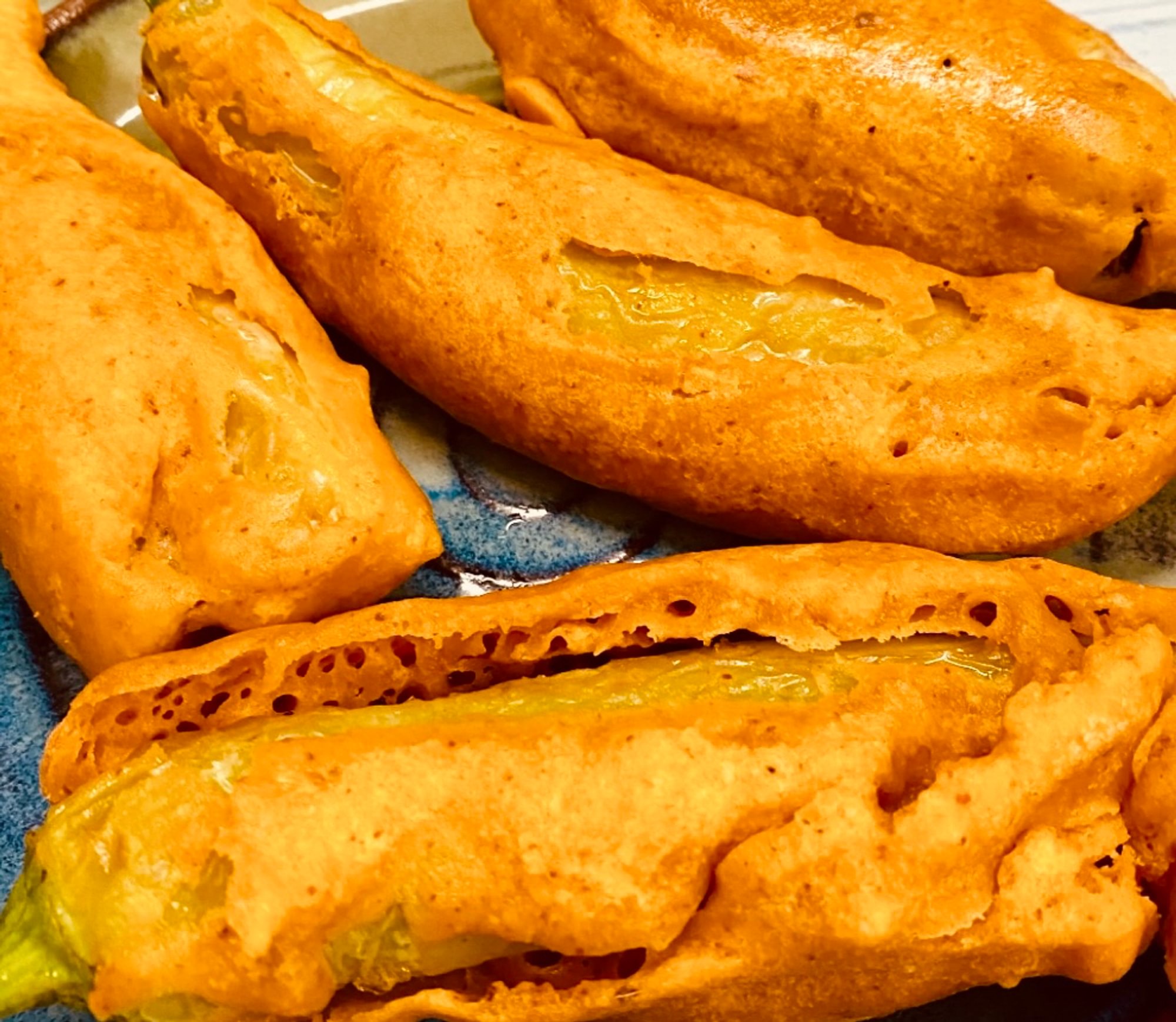 Chili Pakoras 6 Pcs