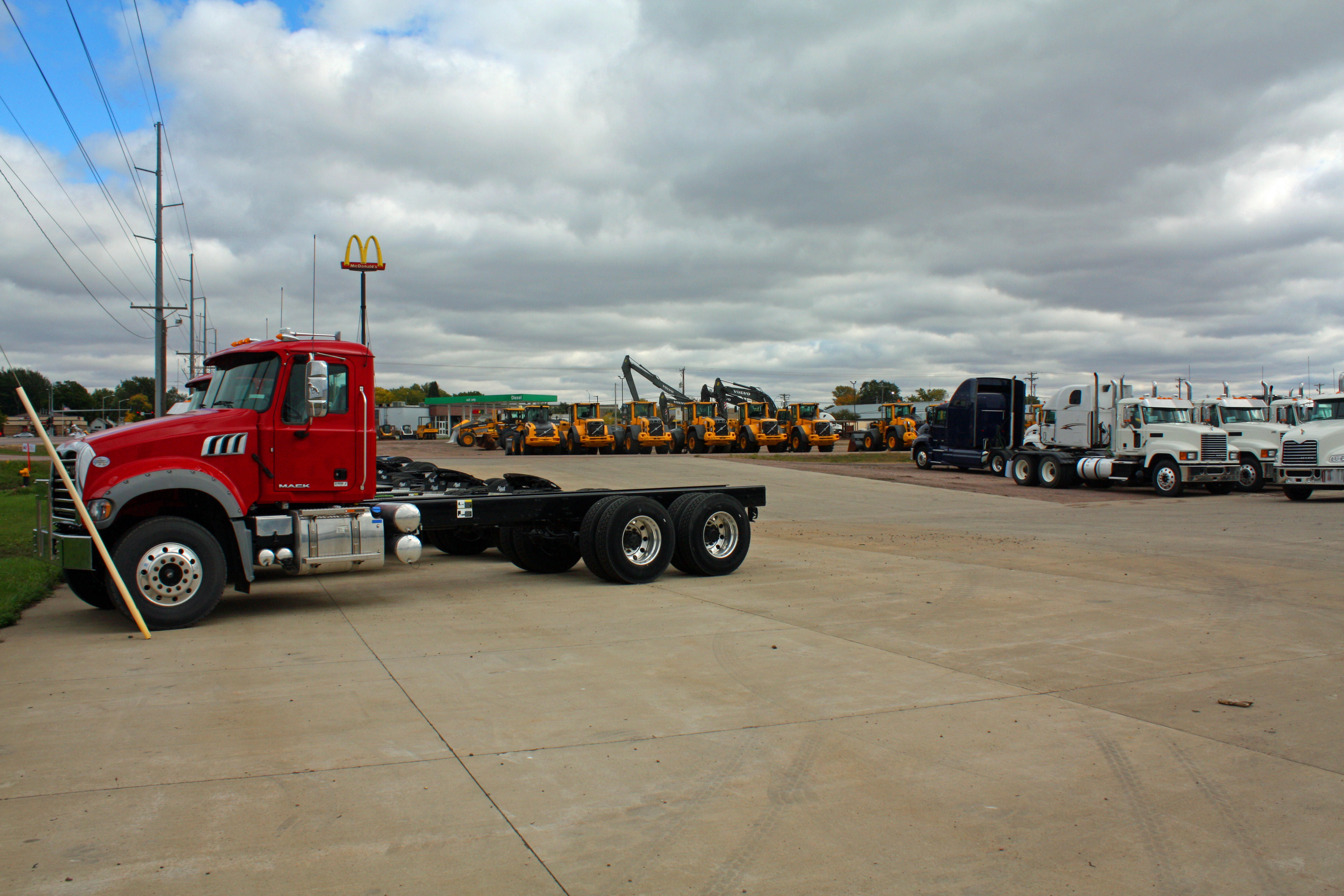 TranSource Truck & Equipment Photo