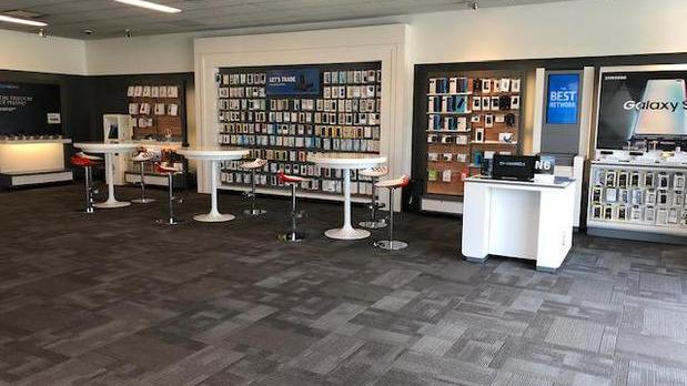 AT&T Store Photo