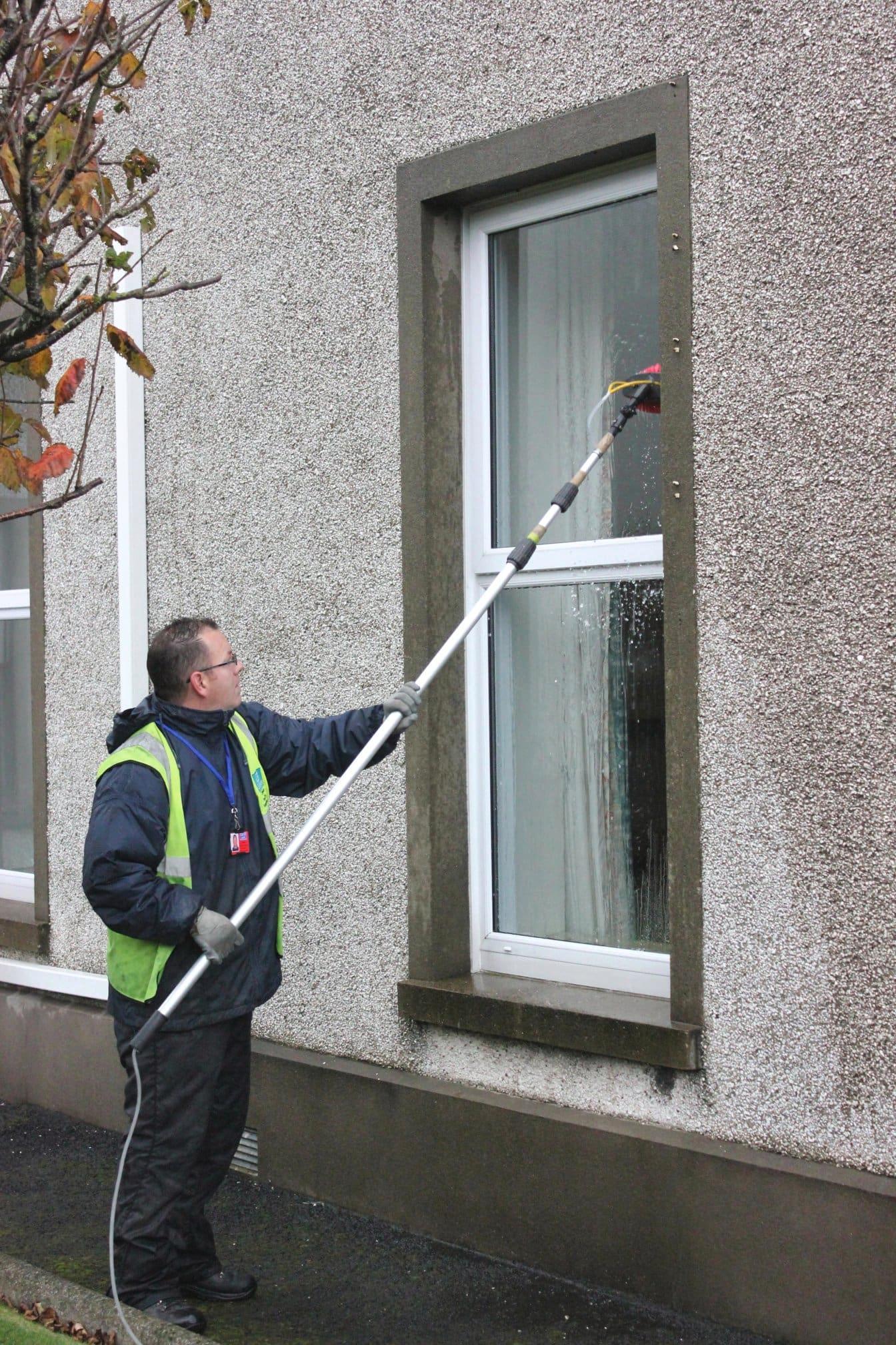 Glassies Window Cleaning Cleaning Contracting Domestic In Newtownabbey Bt37 0lw 192 Com