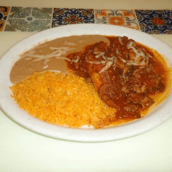 I. Two Tamales with Chile Con Carne Combo Plate