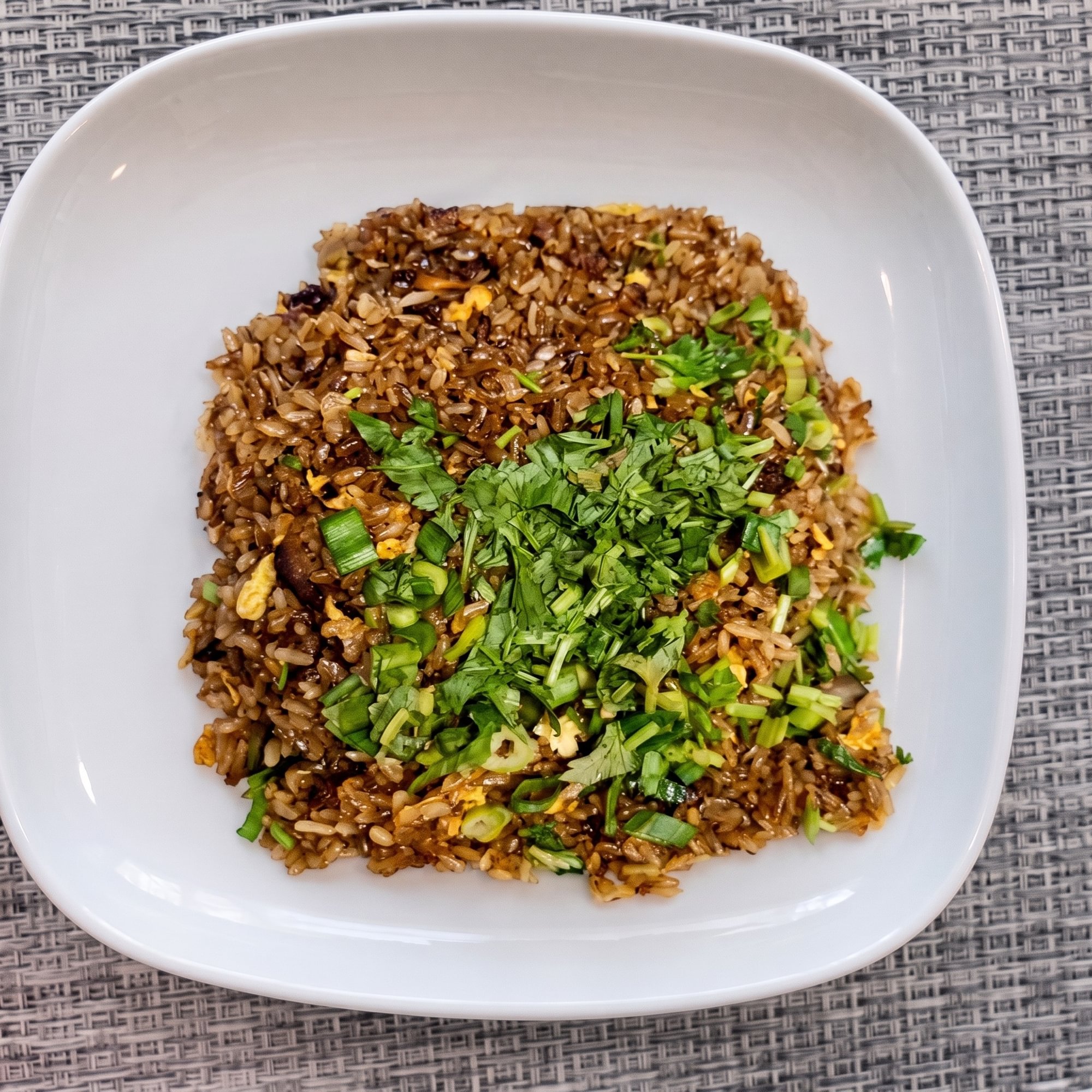 Pan Fried Sticky Rice with Preserved Meat / 生炒臘味糯米飯