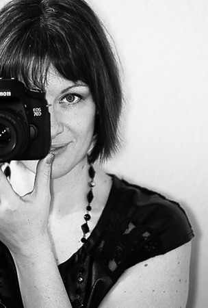 Jmarie Portraits and Design Logo